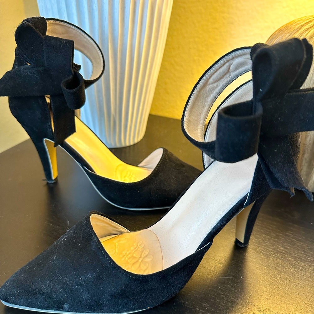 Black faux suede heel pumps